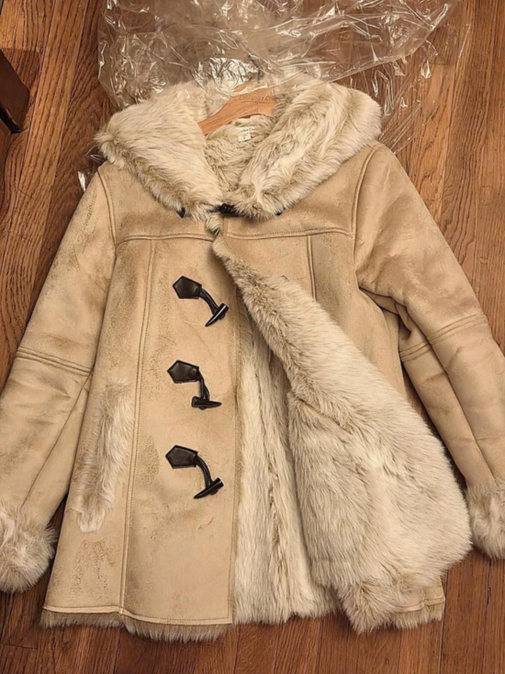 Coldwater Creek Faux Shearling Toggle Coat Size Small Like New